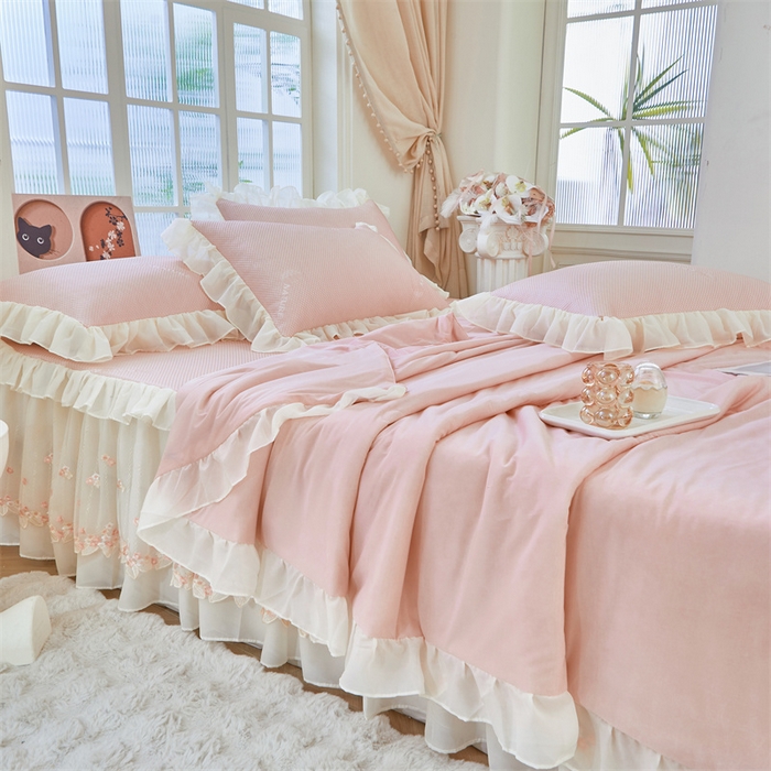 Hypoallergenic Summer Quilt Baby Safe
